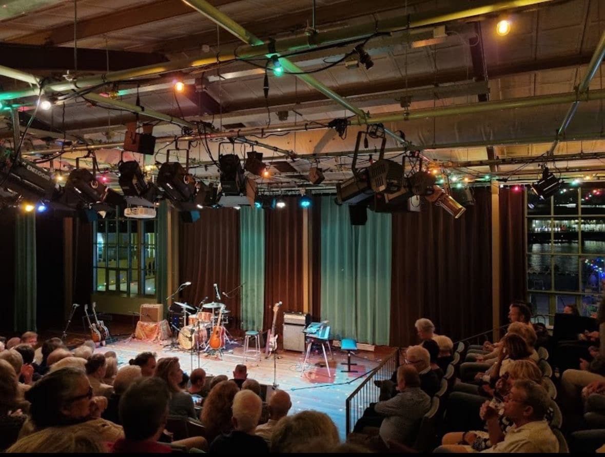 2 tickets voor een voorstelling naar keuze bij Theater Walhalla